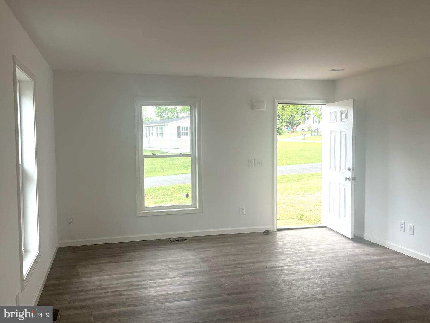 5830 BROAD ST, MOUNT JACKSON, Virginia 22842, 3 Bedrooms Bedrooms, ,2 BathroomsBathrooms,Residential,For sale,5830 BROAD ST,VASH2011370 MLS # VASH2011370