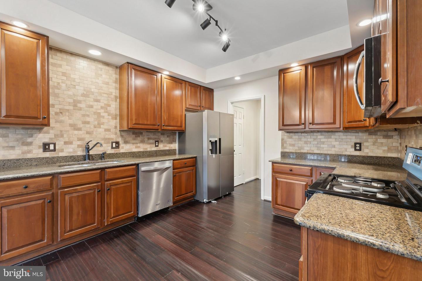 6 LYNCHESTER DR, FREDERICKSBURG, Virginia 22406, 5 Bedrooms Bedrooms, ,4 BathroomsBathrooms,Residential,For sale,6 LYNCHESTER DR,VAST2038550 MLS # VAST2038550