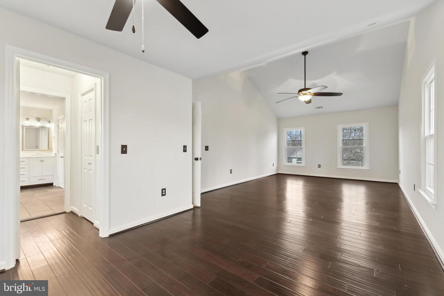 6 LYNCHESTER DR, FREDERICKSBURG, Virginia 22406, 5 Bedrooms Bedrooms, ,4 BathroomsBathrooms,Residential,For sale,6 LYNCHESTER DR,VAST2038550 MLS # VAST2038550
