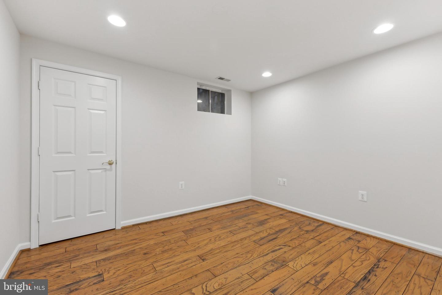 6 LYNCHESTER DR, FREDERICKSBURG, Virginia 22406, 5 Bedrooms Bedrooms, ,4 BathroomsBathrooms,Residential,For sale,6 LYNCHESTER DR,VAST2038550 MLS # VAST2038550