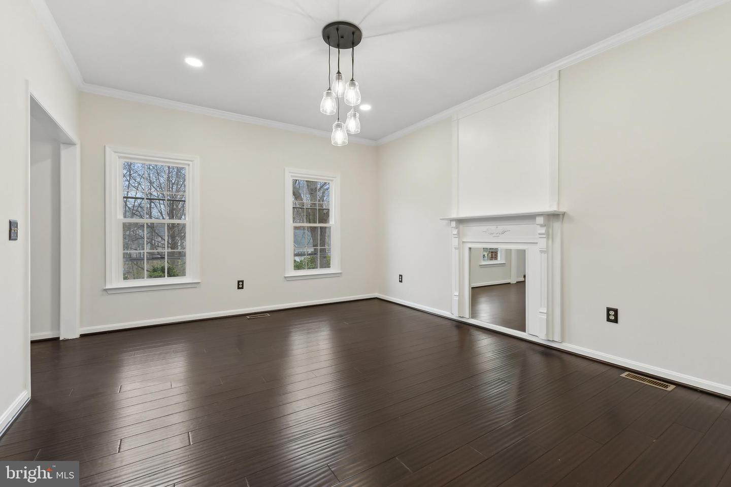 6 LYNCHESTER DR, FREDERICKSBURG, Virginia 22406, 5 Bedrooms Bedrooms, ,4 BathroomsBathrooms,Residential,For sale,6 LYNCHESTER DR,VAST2038550 MLS # VAST2038550