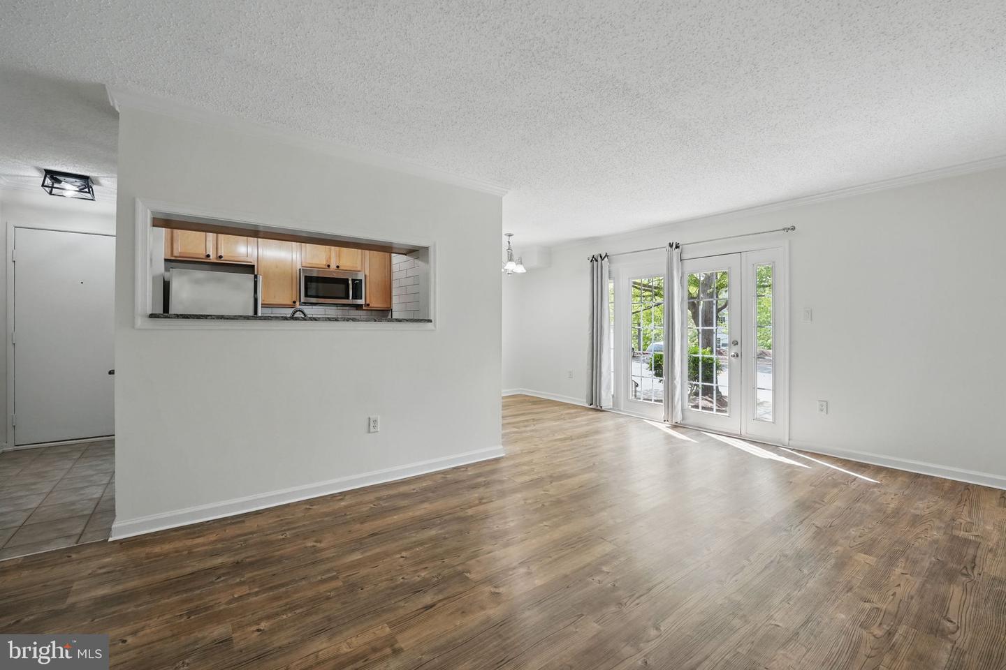 15645 HORSESHOE LN, WOODBRIDGE, Virginia 22191, 1 Bedroom Bedrooms, ,1 BathroomBathrooms,Residential,For sale,15645 HORSESHOE LN,VAPW2094066 MLS # VAPW2094066