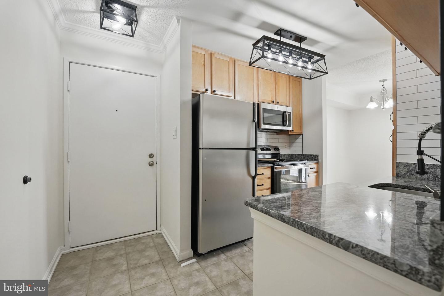 15645 HORSESHOE LN, WOODBRIDGE, Virginia 22191, 1 Bedroom Bedrooms, ,1 BathroomBathrooms,Residential,For sale,15645 HORSESHOE LN,VAPW2094066 MLS # VAPW2094066