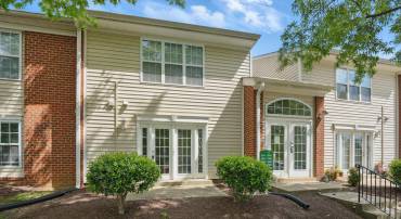 15645 HORSESHOE LN, WOODBRIDGE, Virginia 22191, 1 Bedroom Bedrooms, ,1 BathroomBathrooms,Residential,For sale,15645 HORSESHOE LN,VAPW2094066 MLS # VAPW2094066