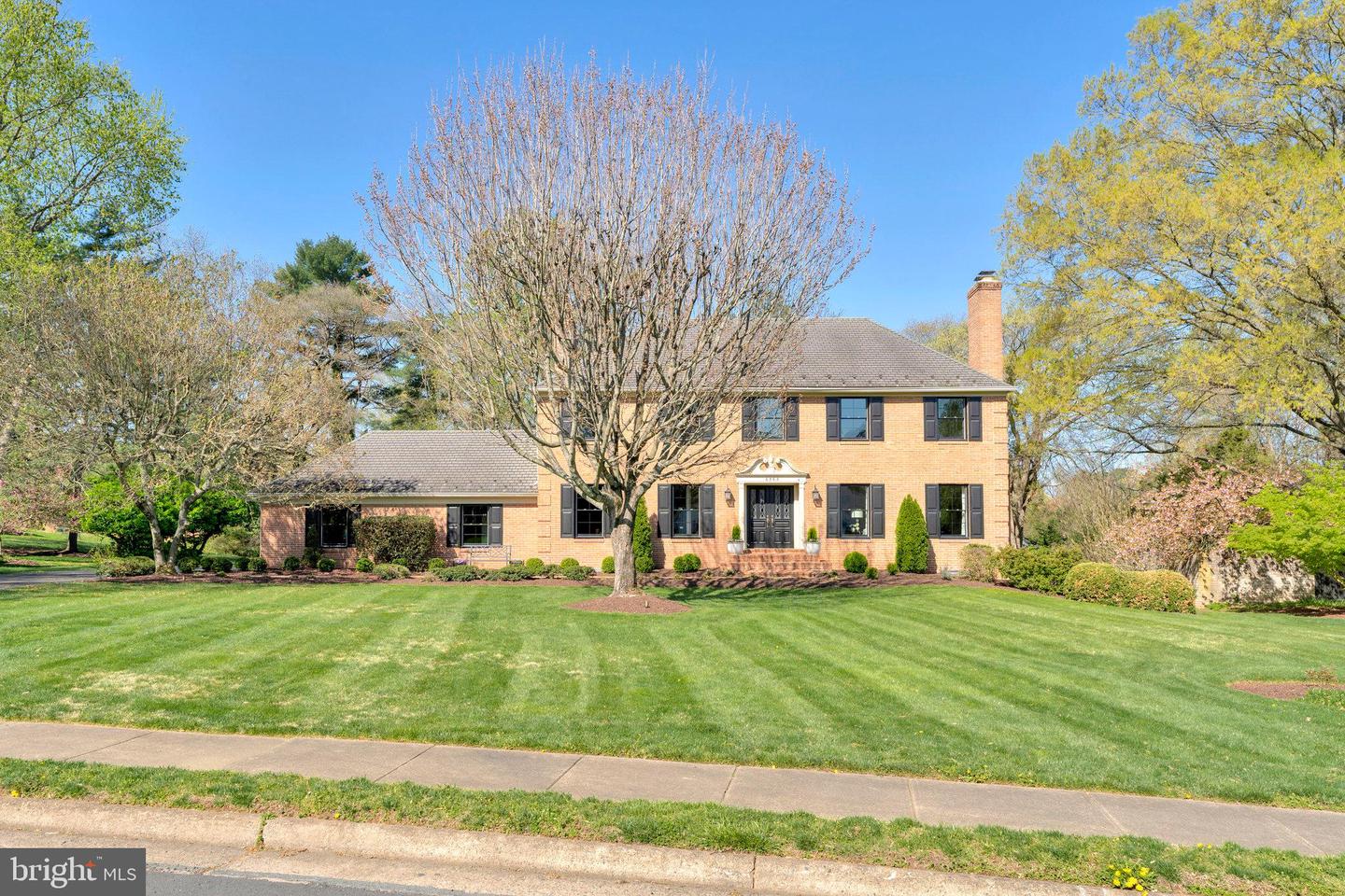 6363 LYNWOOD HILL RD, MCLEAN, Virginia 22101, 5 Bedrooms Bedrooms, ,4 BathroomsBathrooms,Residential,For sale,6363 LYNWOOD HILL RD,VAFX2238858 MLS # VAFX2238858
