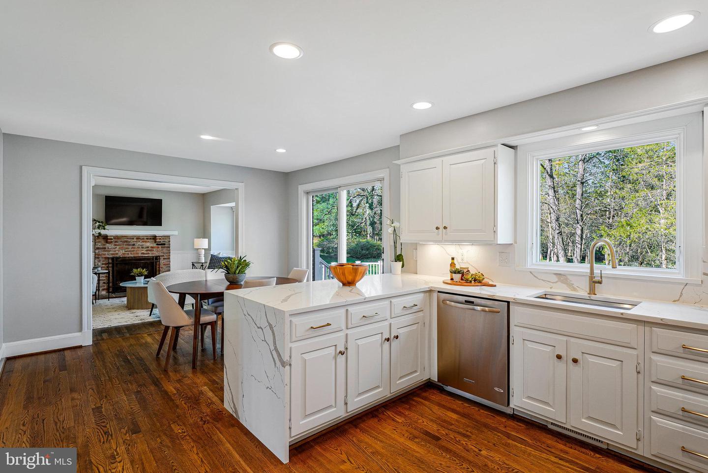 6363 LYNWOOD HILL RD, MCLEAN, Virginia 22101, 5 Bedrooms Bedrooms, ,4 BathroomsBathrooms,Residential,For sale,6363 LYNWOOD HILL RD,VAFX2238858 MLS # VAFX2238858