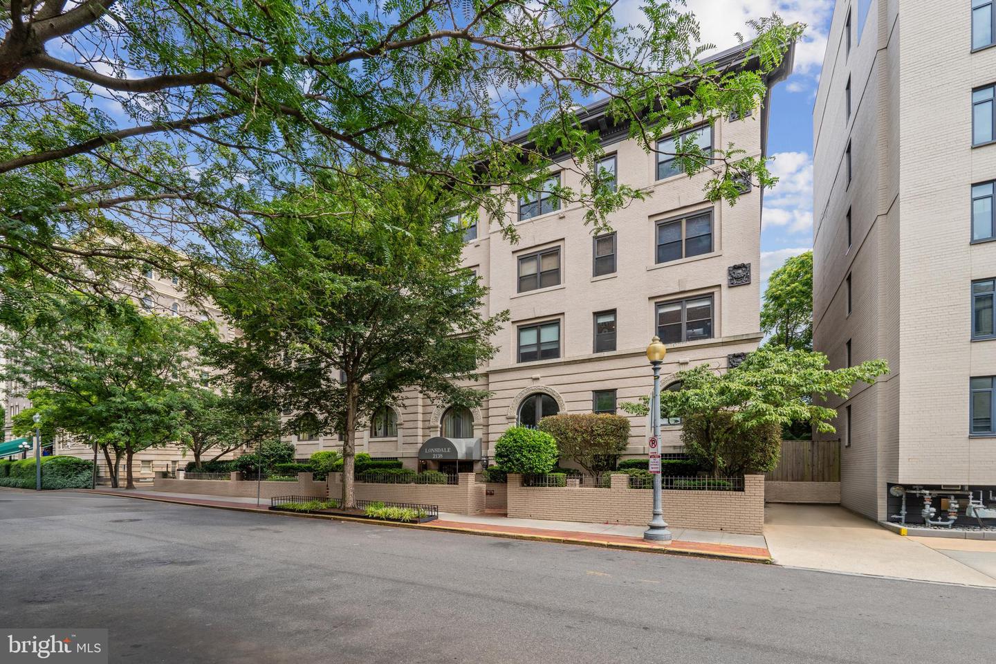 2138 CALIFORNIA ST NW #506, WASHINGTON, District Of Columbia 20008, 1 Bedroom Bedrooms, ,1 BathroomBathrooms,Residential,For sale,2138 CALIFORNIA ST NW #506,DCDC2199202 MLS # DCDC2199202