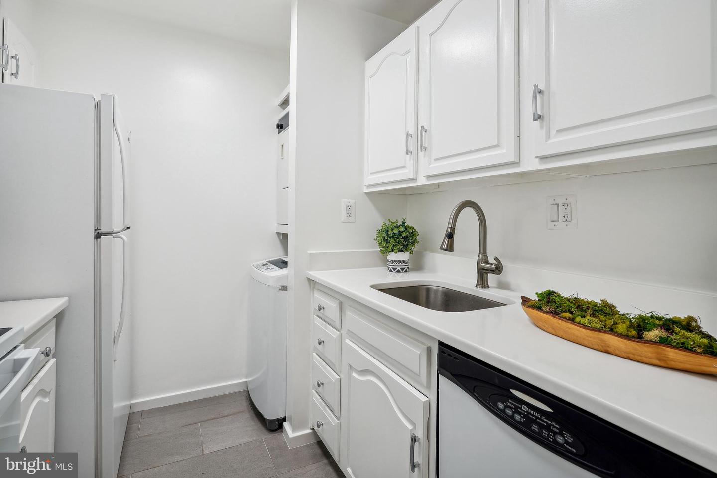 2138 CALIFORNIA ST NW #506, WASHINGTON, District Of Columbia 20008, 1 Bedroom Bedrooms, ,1 BathroomBathrooms,Residential,For sale,2138 CALIFORNIA ST NW #506,DCDC2199202 MLS # DCDC2199202