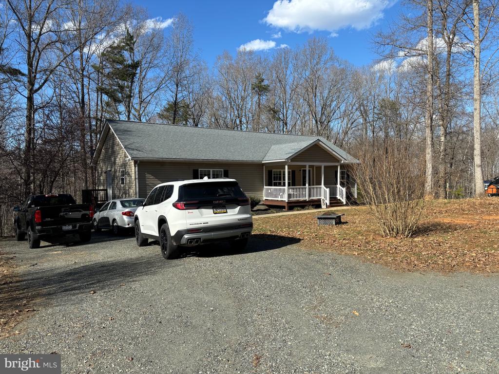 93 EVERGREENS DR, LOUISA, Virginia 23093, 4 Bedrooms Bedrooms, ,2 BathroomsBathrooms,Residential,93 EVERGREENS DR,VALA2007558 MLS # VALA2007558