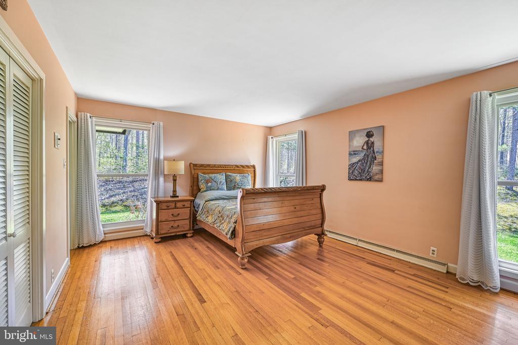 9549 FREDERICKS HALL RD, MINERAL, Virginia 23117, 4 Bedrooms Bedrooms, ,5 BathroomsBathrooms,Residential,9549 FREDERICKS HALL RD,VALA2007696 MLS # VALA2007696