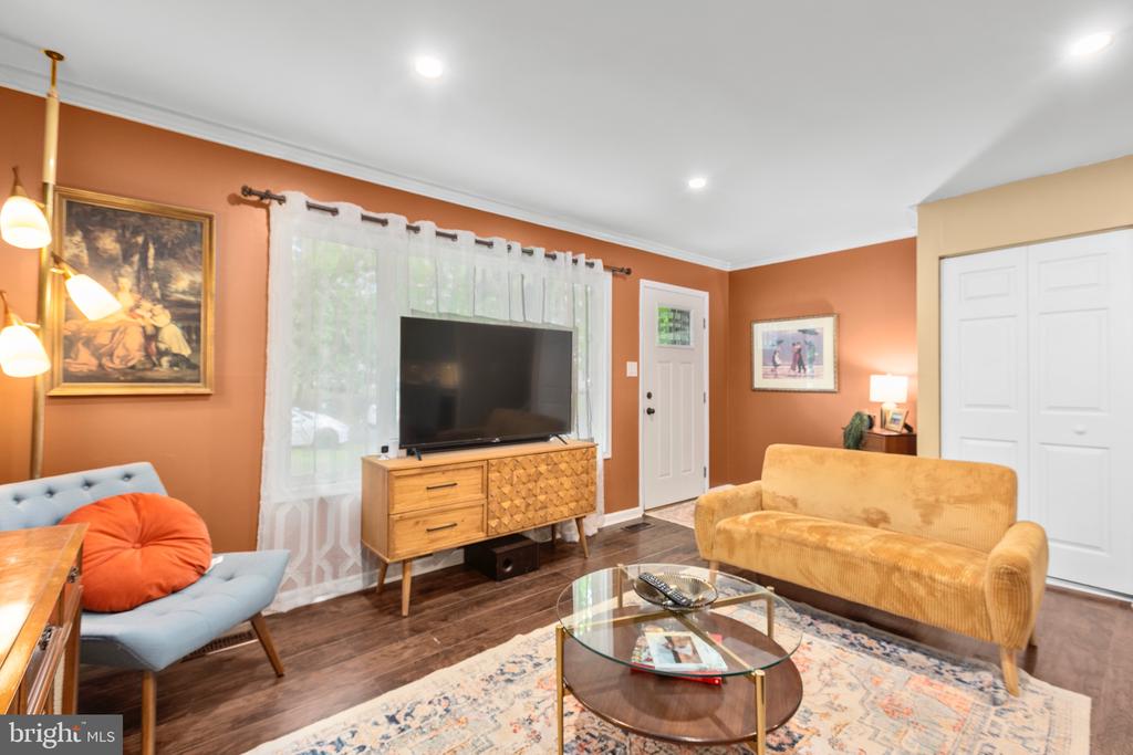 6807 WILD TURKEY DR, SPOTSYLVANIA, Virginia 22553, 3 Bedrooms Bedrooms, ,1 BathroomBathrooms,Residential,6807 WILD TURKEY DR,VASP2032812 MLS # VASP2032812