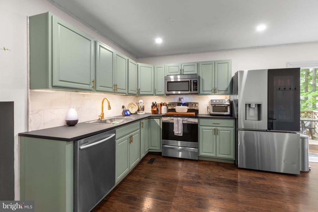 6807 WILD TURKEY DR, SPOTSYLVANIA, Virginia 22553, 3 Bedrooms Bedrooms, ,1 BathroomBathrooms,Residential,6807 WILD TURKEY DR,VASP2032812 MLS # VASP2032812