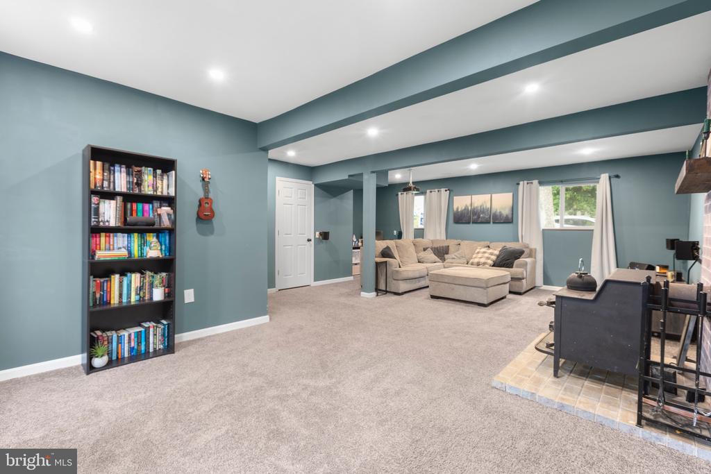 6807 WILD TURKEY DR, SPOTSYLVANIA, Virginia 22553, 3 Bedrooms Bedrooms, ,1 BathroomBathrooms,Residential,6807 WILD TURKEY DR,VASP2032812 MLS # VASP2032812