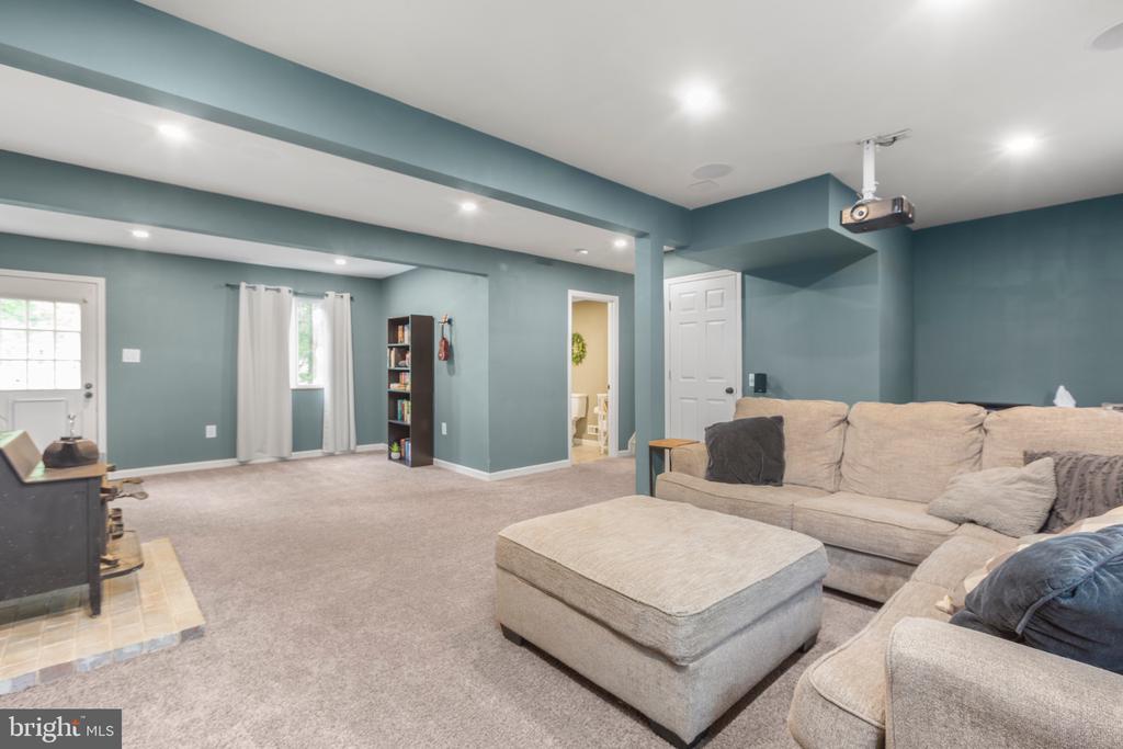 6807 WILD TURKEY DR, SPOTSYLVANIA, Virginia 22553, 3 Bedrooms Bedrooms, ,1 BathroomBathrooms,Residential,6807 WILD TURKEY DR,VASP2032812 MLS # VASP2032812