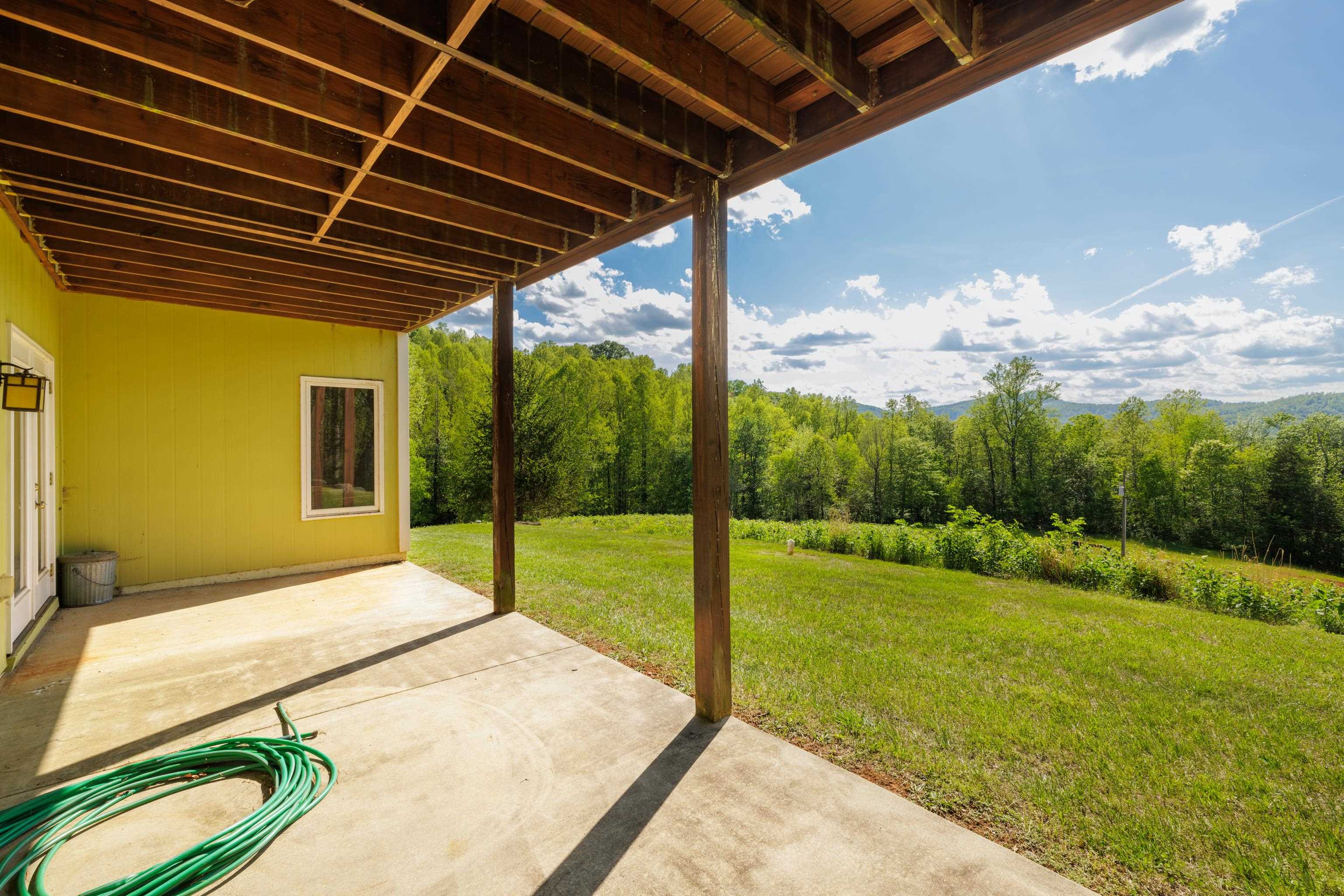 66 SPENCER LN, LOVINGSTON, Virginia 22949, 6 Bedrooms Bedrooms, ,3 BathroomsBathrooms,Residential,REHOBOTH,66 SPENCER LN,664170 MLS # 664170