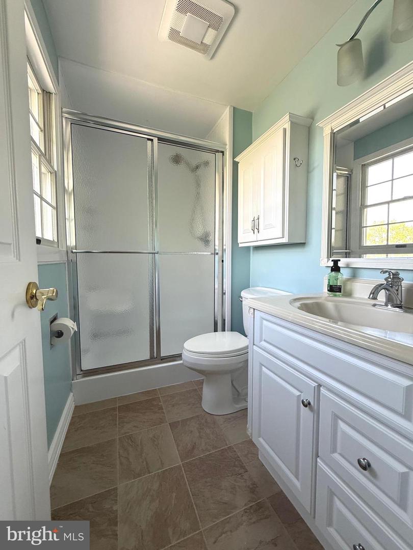 15608 EDGEGROVE RD, HILLSBORO, Virginia 20132, 3 Bedrooms Bedrooms, ,2 BathroomsBathrooms,Farm,For sale,15608 EDGEGROVE RD,VALO2092062 MLS # VALO2092062