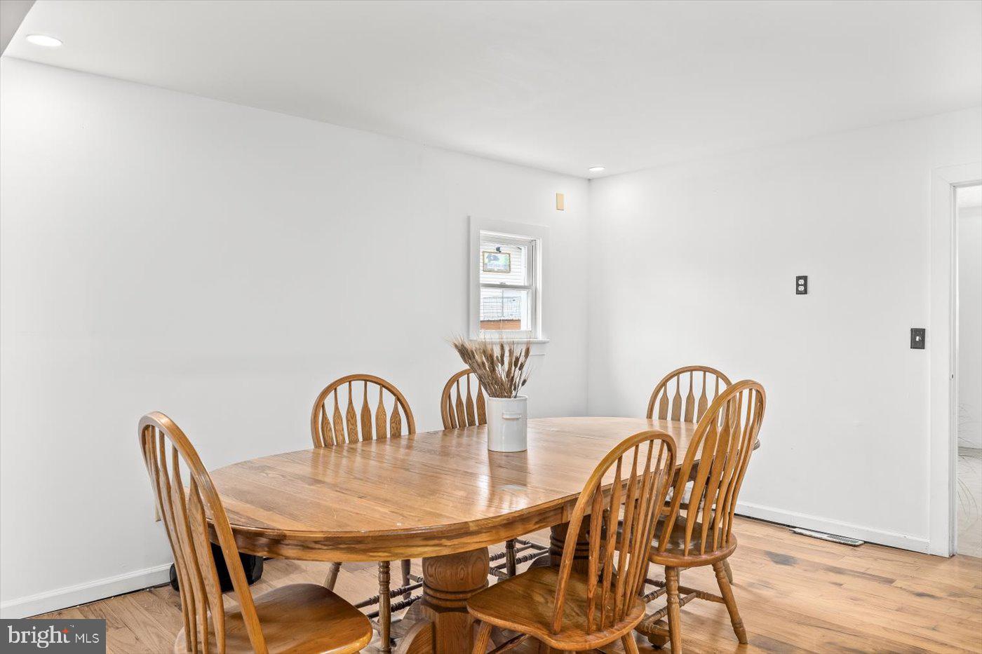 146 HOWARDS CHAPEL RD, WINCHESTER, Virginia 22603, 3 Bedrooms Bedrooms, ,2 BathroomsBathrooms,Farm,For sale,146 HOWARDS CHAPEL RD,VAFV2033988 MLS # VAFV2033988