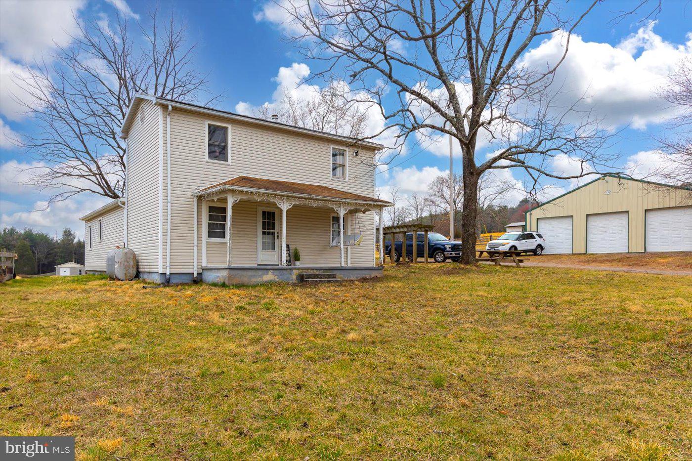 146 HOWARDS CHAPEL RD, WINCHESTER, Virginia 22603, 3 Bedrooms Bedrooms, ,2 BathroomsBathrooms,Farm,For sale,146 HOWARDS CHAPEL RD,VAFV2033988 MLS # VAFV2033988