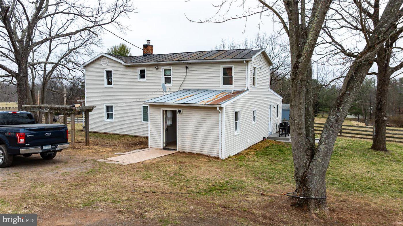 146 HOWARDS CHAPEL RD, WINCHESTER, Virginia 22603, 3 Bedrooms Bedrooms, ,2 BathroomsBathrooms,Farm,For sale,146 HOWARDS CHAPEL RD,VAFV2033988 MLS # VAFV2033988