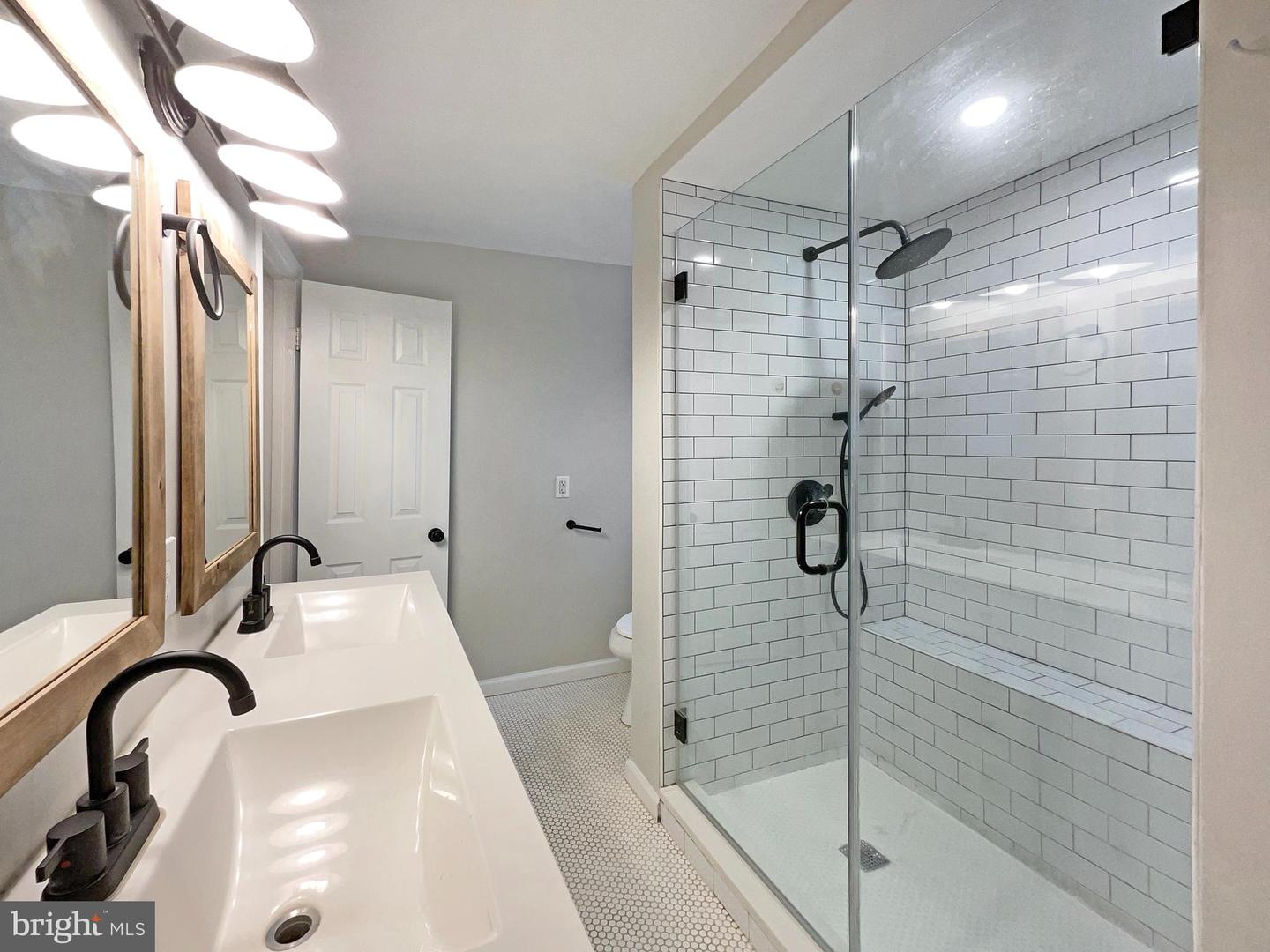 3118 BURGUNDY RD, ALEXANDRIA, Virginia 22303, 4 Bedrooms Bedrooms, ,2 BathroomsBathrooms,Residential,For sale,3118 BURGUNDY RD,VAFX2194180 MLS # VAFX2194180