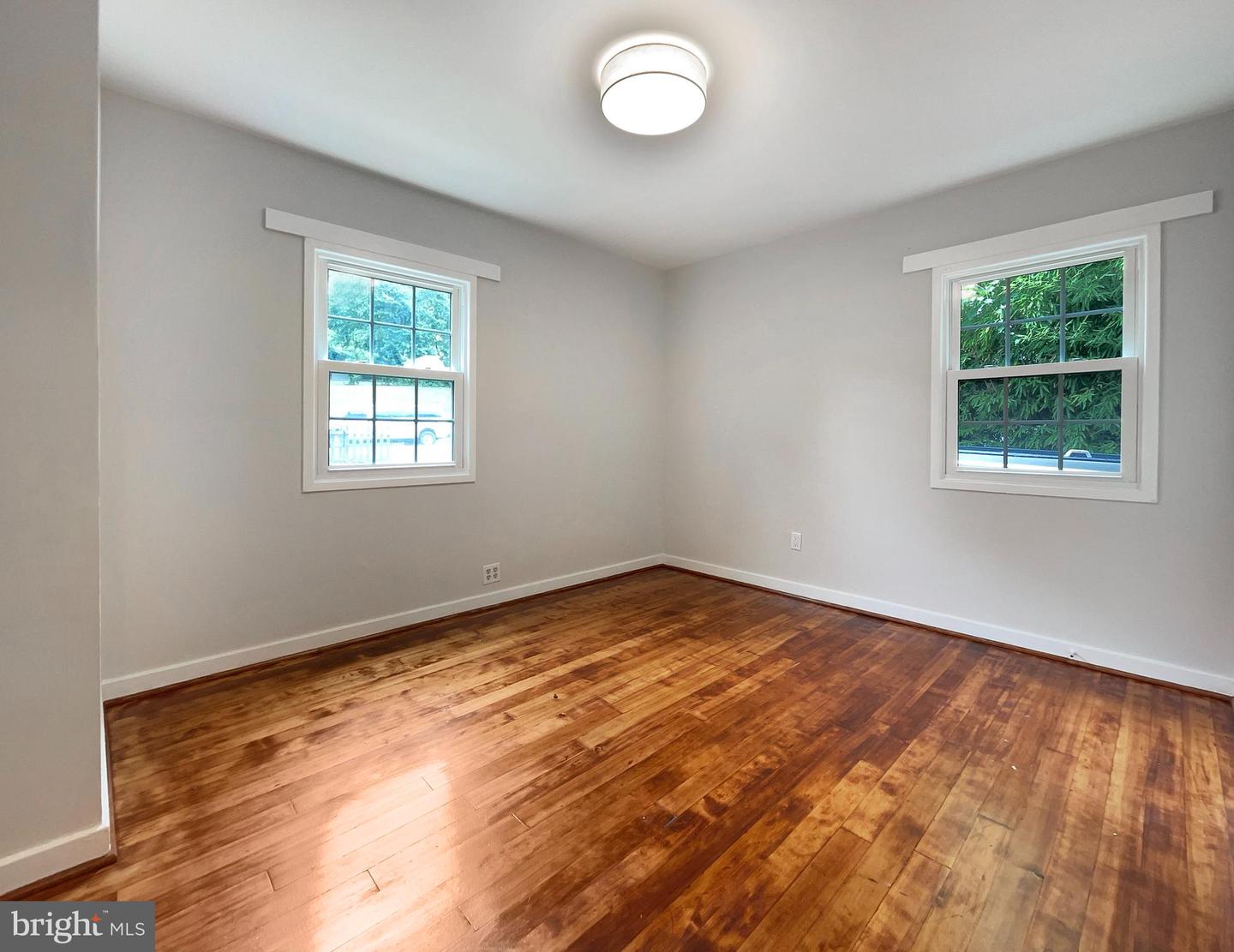 3118 BURGUNDY RD, ALEXANDRIA, Virginia 22303, 4 Bedrooms Bedrooms, ,2 BathroomsBathrooms,Residential,For sale,3118 BURGUNDY RD,VAFX2194180 MLS # VAFX2194180