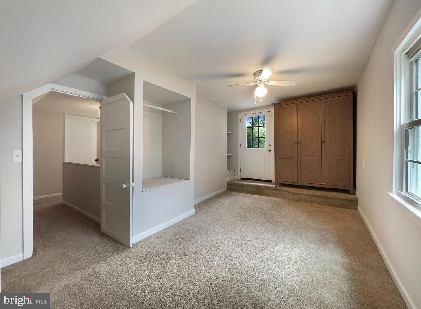 3118 BURGUNDY RD, ALEXANDRIA, Virginia 22303, 4 Bedrooms Bedrooms, ,2 BathroomsBathrooms,Residential,For sale,3118 BURGUNDY RD,VAFX2194180 MLS # VAFX2194180