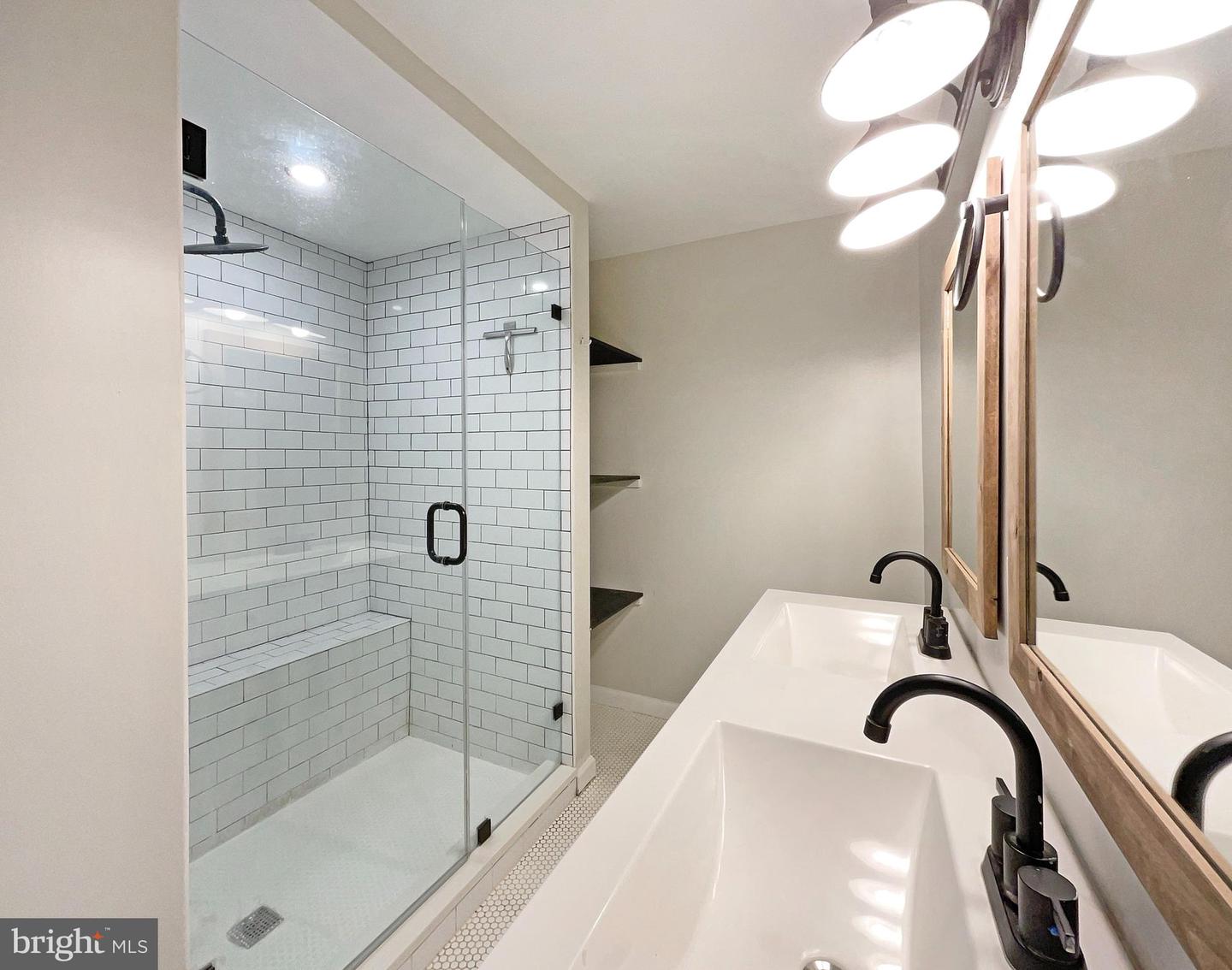 3118 BURGUNDY RD, ALEXANDRIA, Virginia 22303, 4 Bedrooms Bedrooms, ,2 BathroomsBathrooms,Residential,For sale,3118 BURGUNDY RD,VAFX2194180 MLS # VAFX2194180