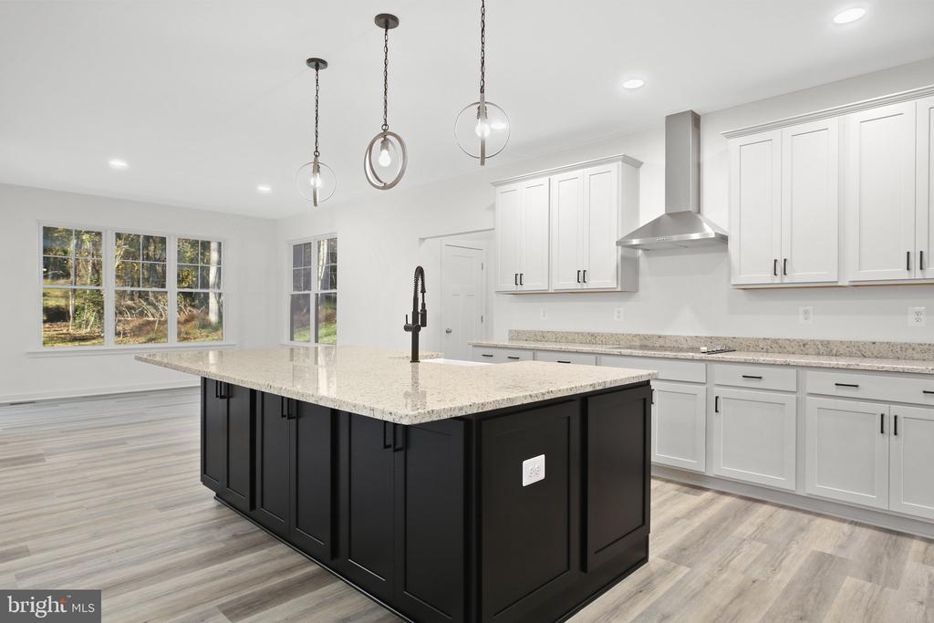 11002 SCOTTS VIEW LN, FREDERICKSBURG, Virginia 22407, 5 Bedrooms Bedrooms, ,5 BathroomsBathrooms,Residential,11002 SCOTTS VIEW LN,VASP2030654 MLS # VASP2030654