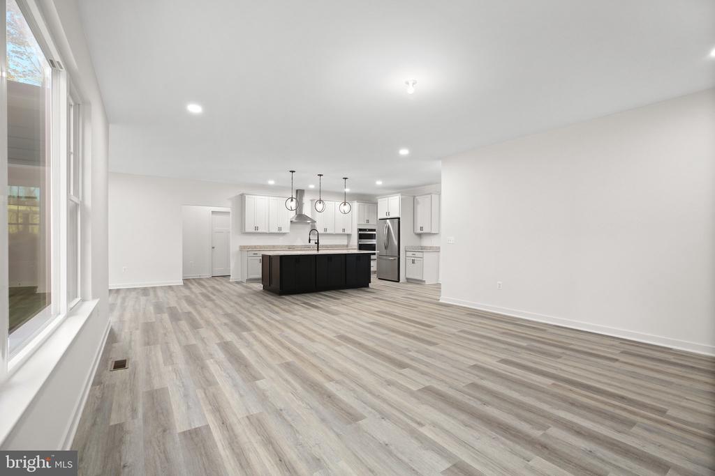 11002 SCOTTS VIEW LN, FREDERICKSBURG, Virginia 22407, 5 Bedrooms Bedrooms, ,5 BathroomsBathrooms,Residential,11002 SCOTTS VIEW LN,VASP2030654 MLS # VASP2030654