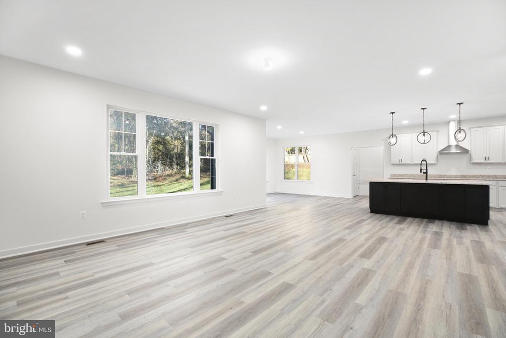 11002 SCOTTS VIEW LN, FREDERICKSBURG, Virginia 22407, 5 Bedrooms Bedrooms, ,5 BathroomsBathrooms,Residential,11002 SCOTTS VIEW LN,VASP2030654 MLS # VASP2030654
