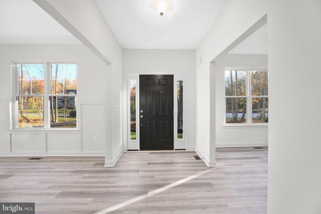 11002 SCOTTS VIEW LN, FREDERICKSBURG, Virginia 22407, 5 Bedrooms Bedrooms, ,5 BathroomsBathrooms,Residential,11002 SCOTTS VIEW LN,VASP2030654 MLS # VASP2030654