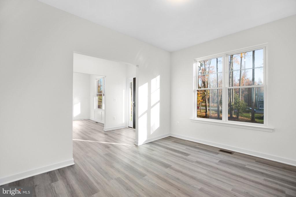 11002 SCOTTS VIEW LN, FREDERICKSBURG, Virginia 22407, 5 Bedrooms Bedrooms, ,5 BathroomsBathrooms,Residential,11002 SCOTTS VIEW LN,VASP2030654 MLS # VASP2030654