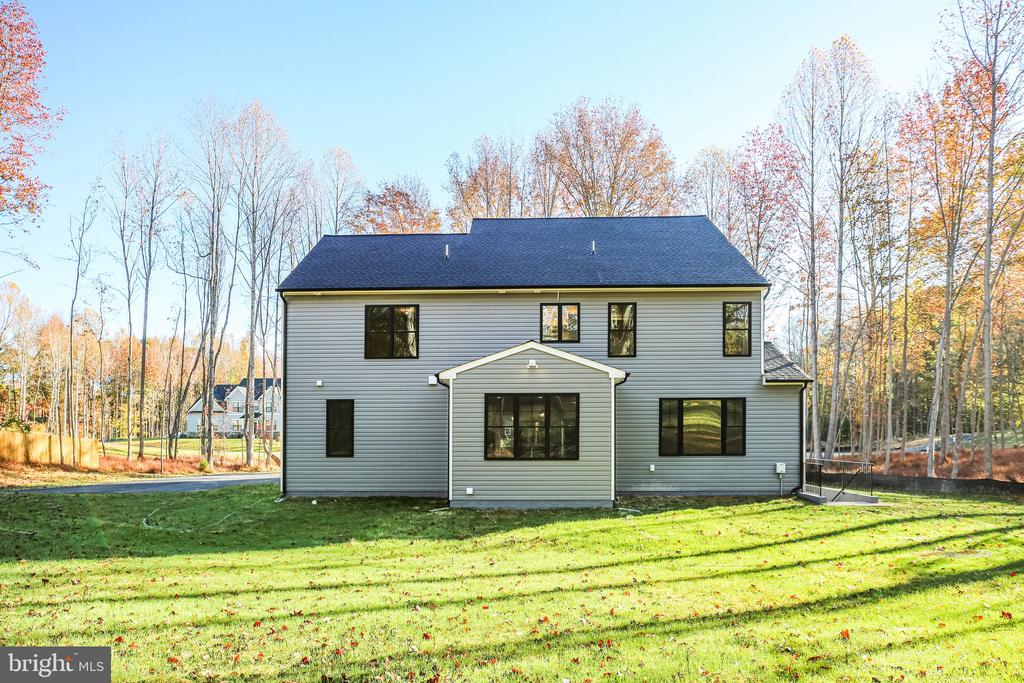 11002 SCOTTS VIEW LN, FREDERICKSBURG, Virginia 22407, 5 Bedrooms Bedrooms, ,5 BathroomsBathrooms,Residential,11002 SCOTTS VIEW LN,VASP2030654 MLS # VASP2030654