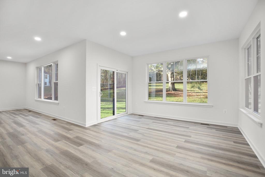 11002 SCOTTS VIEW LN, FREDERICKSBURG, Virginia 22407, 5 Bedrooms Bedrooms, ,5 BathroomsBathrooms,Residential,11002 SCOTTS VIEW LN,VASP2030654 MLS # VASP2030654