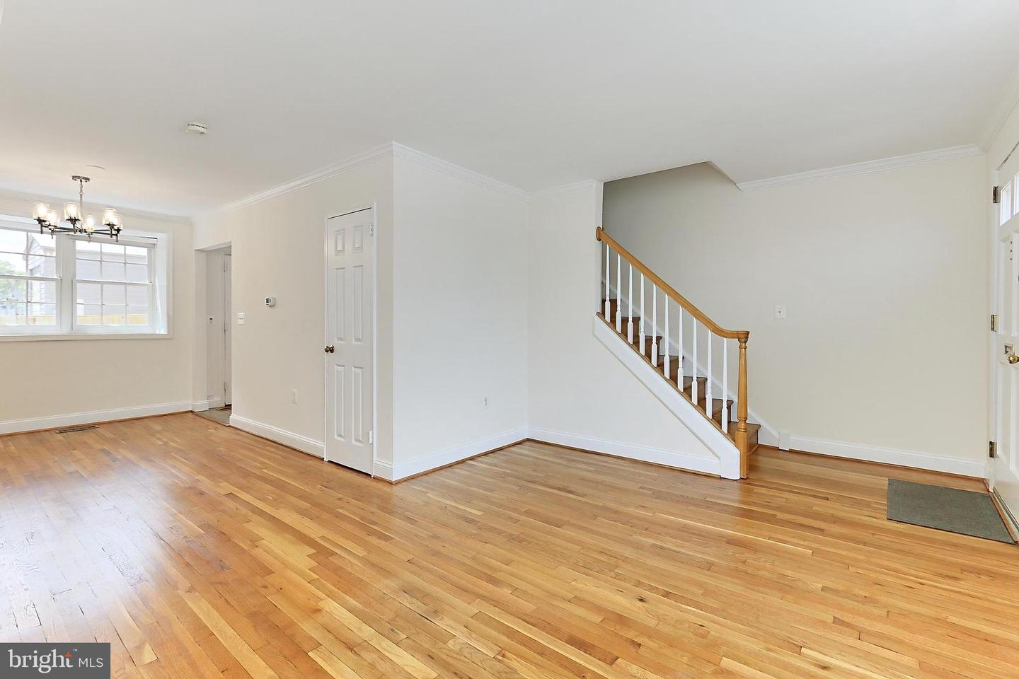 3752 KELLER AVE, ALEXANDRIA, Virginia 22302, 2 Bedrooms Bedrooms, ,2 BathroomsBathrooms,Residential,For sale,3752 KELLER AVE,VAAX2041548 MLS # VAAX2041548