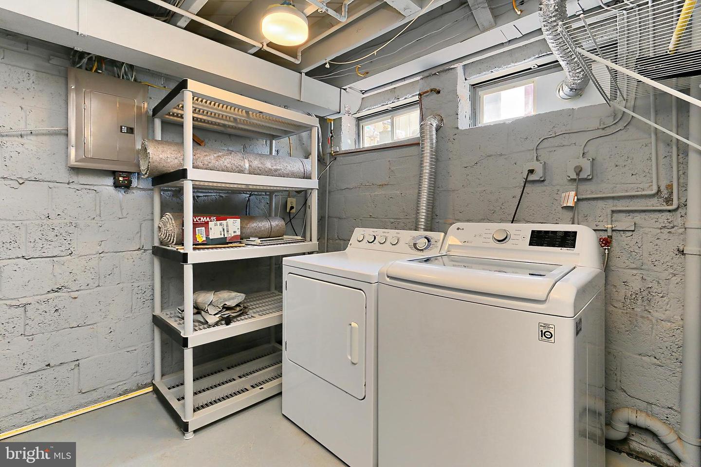 3752 KELLER AVE, ALEXANDRIA, Virginia 22302, 2 Bedrooms Bedrooms, ,2 BathroomsBathrooms,Residential,For sale,3752 KELLER AVE,VAAX2041548 MLS # VAAX2041548