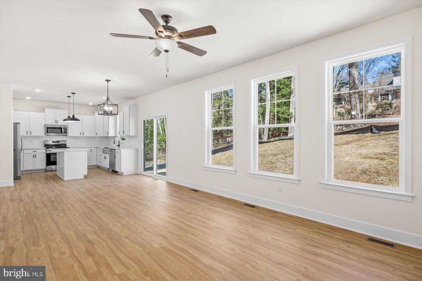 9473 HAYES CT, KING GEORGE, Virginia 22485, 4 Bedrooms Bedrooms, ,2 BathroomsBathrooms,Residential,For sale,9473 HAYES CT,VAKG2005984 MLS # VAKG2005984