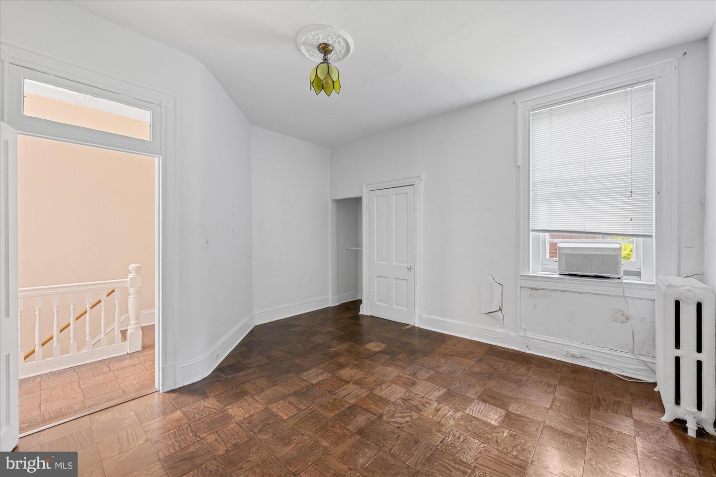 14 10TH ST NE, WASHINGTON, District Of Columbia 20002, 5 Bedrooms Bedrooms, ,3 BathroomsBathrooms,Residential,For sale,14 10TH ST NE,DCDC2185560 MLS # DCDC2185560