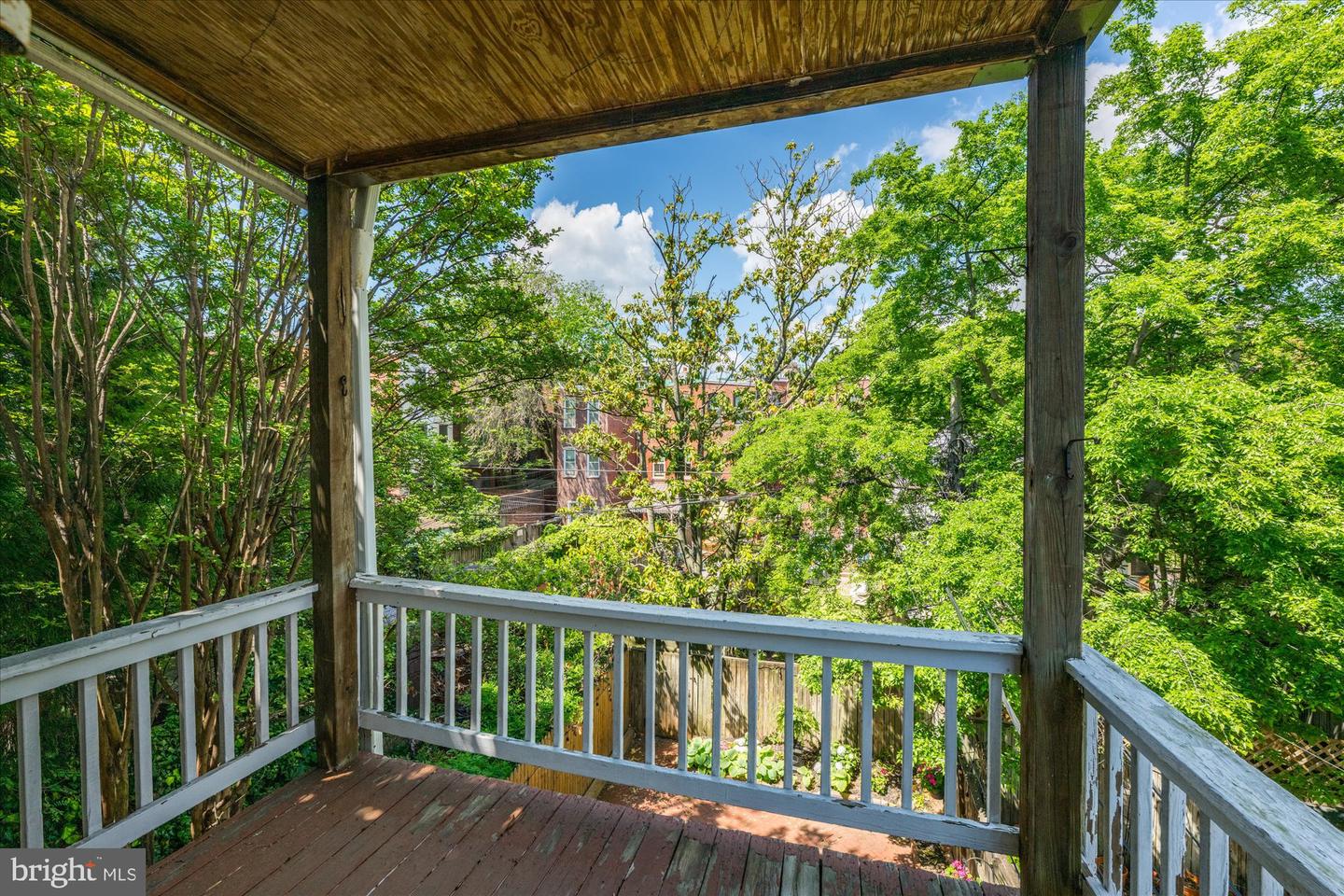 14 10TH ST NE, WASHINGTON, District Of Columbia 20002, 5 Bedrooms Bedrooms, ,3 BathroomsBathrooms,Residential,For sale,14 10TH ST NE,DCDC2185560 MLS # DCDC2185560