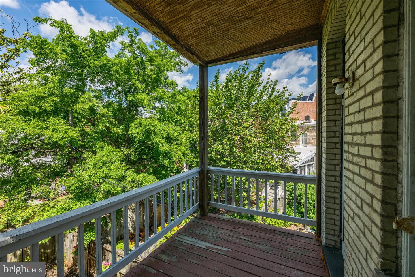 14 10TH ST NE, WASHINGTON, District Of Columbia 20002, 5 Bedrooms Bedrooms, ,3 BathroomsBathrooms,Residential,For sale,14 10TH ST NE,DCDC2185560 MLS # DCDC2185560