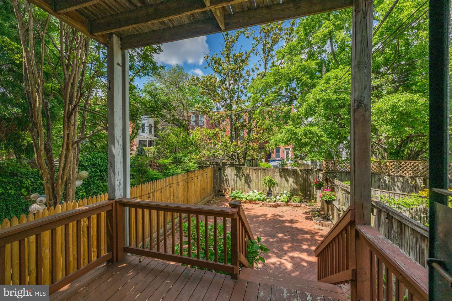 14 10TH ST NE, WASHINGTON, District Of Columbia 20002, 5 Bedrooms Bedrooms, ,3 BathroomsBathrooms,Residential,For sale,14 10TH ST NE,DCDC2185560 MLS # DCDC2185560
