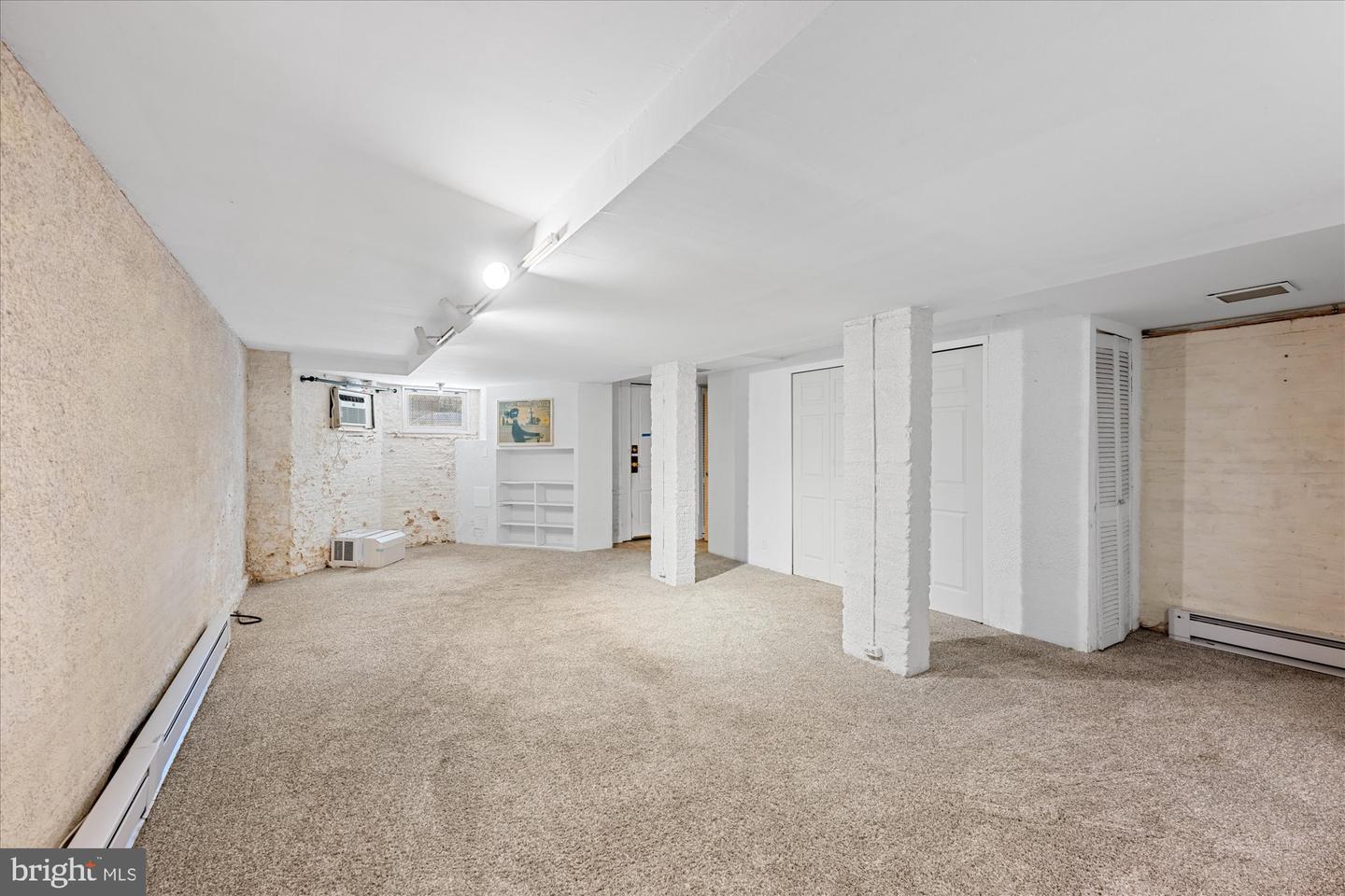 14 10TH ST NE, WASHINGTON, District Of Columbia 20002, 5 Bedrooms Bedrooms, ,3 BathroomsBathrooms,Residential,For sale,14 10TH ST NE,DCDC2185560 MLS # DCDC2185560