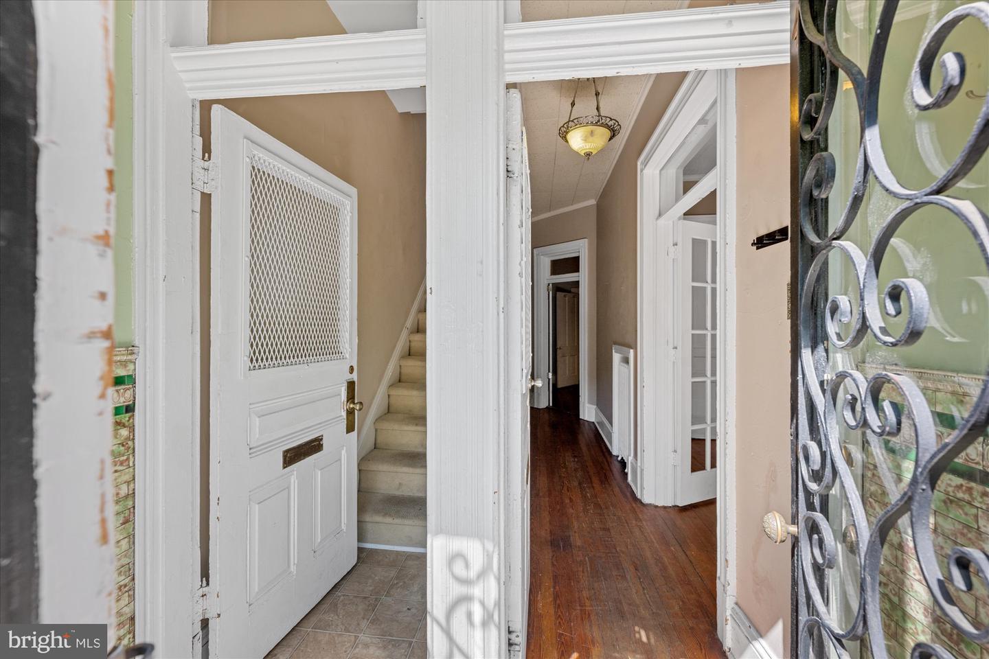 14 10TH ST NE, WASHINGTON, District Of Columbia 20002, 5 Bedrooms Bedrooms, ,3 BathroomsBathrooms,Residential,For sale,14 10TH ST NE,DCDC2185560 MLS # DCDC2185560