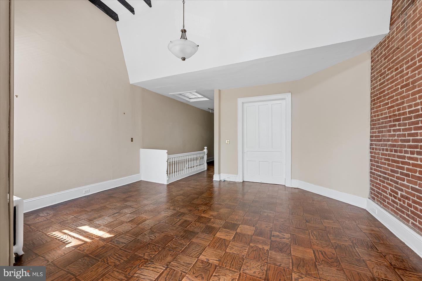 14 10TH ST NE, WASHINGTON, District Of Columbia 20002, 5 Bedrooms Bedrooms, ,3 BathroomsBathrooms,Residential,For sale,14 10TH ST NE,DCDC2185560 MLS # DCDC2185560