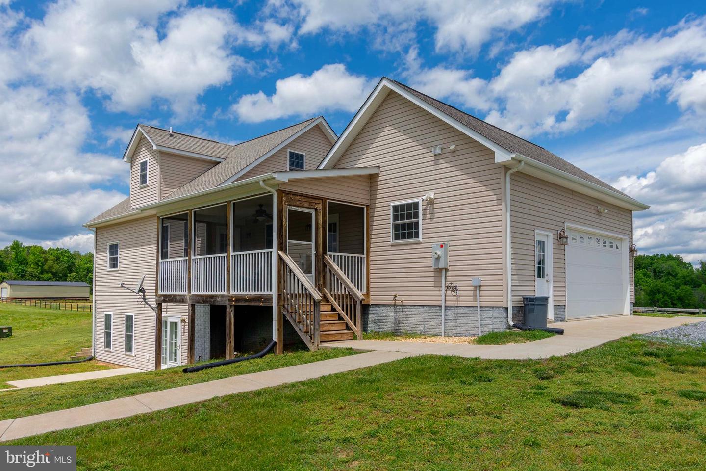 7204 MORRIS RD, SPOTSYLVANIA, Virginia 22551, 4 Bedrooms Bedrooms, ,3 BathroomsBathrooms,Farm,For sale,7204 MORRIS RD,VASP2032734 MLS # VASP2032734