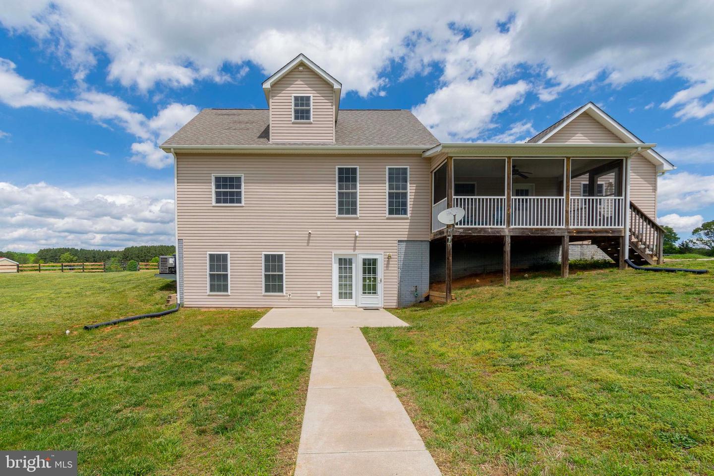 7204 MORRIS RD, SPOTSYLVANIA, Virginia 22551, 4 Bedrooms Bedrooms, ,3 BathroomsBathrooms,Farm,For sale,7204 MORRIS RD,VASP2032734 MLS # VASP2032734