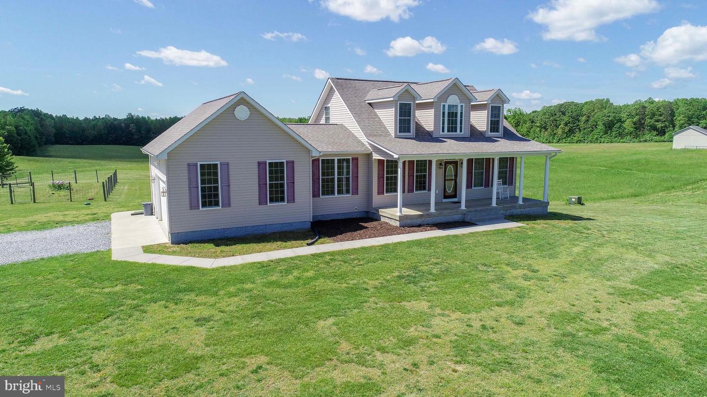 7204 MORRIS RD, SPOTSYLVANIA, Virginia 22551, 4 Bedrooms Bedrooms, ,3 BathroomsBathrooms,Farm,For sale,7204 MORRIS RD,VASP2032734 MLS # VASP2032734