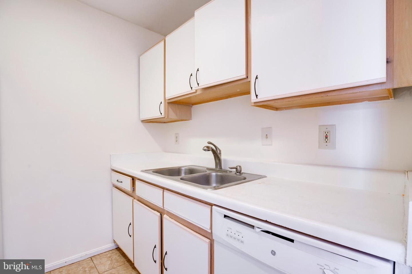 40 SMOKEWOOD CT #200, STAFFORD, Virginia 22554, 3 Bedrooms Bedrooms, ,2 BathroomsBathrooms,Residential,For sale,40 SMOKEWOOD CT #200,VAST2036044 MLS # VAST2036044