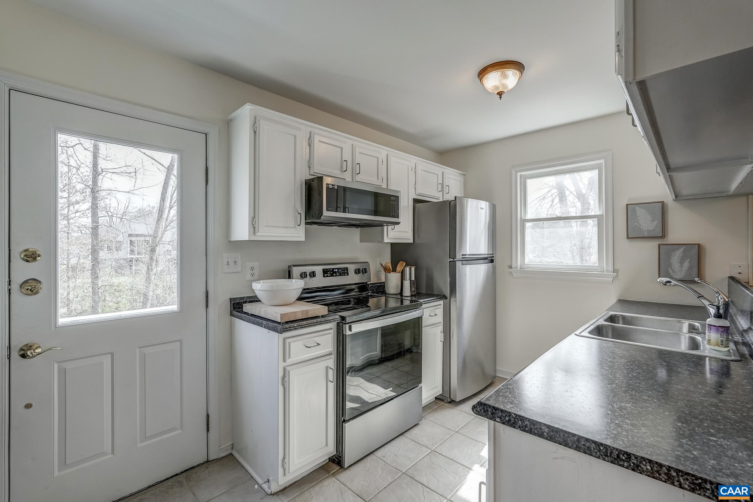 3595 JUMPERS RIDGE RD, KESWICK, Virginia 22947, 4 Bedrooms Bedrooms, ,2 BathroomsBathrooms,Residential,3595 JUMPERS RIDGE RD,661750 MLS # 661750
