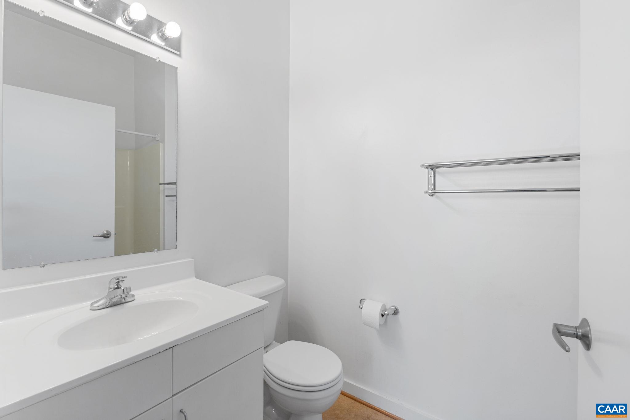 820 EAST HIGH ST, CHARLOTTESVILLE, Virginia 22902, 1 Bedroom Bedrooms, ,1 BathroomBathrooms,Residential,820 EAST HIGH ST,663439 MLS # 663439